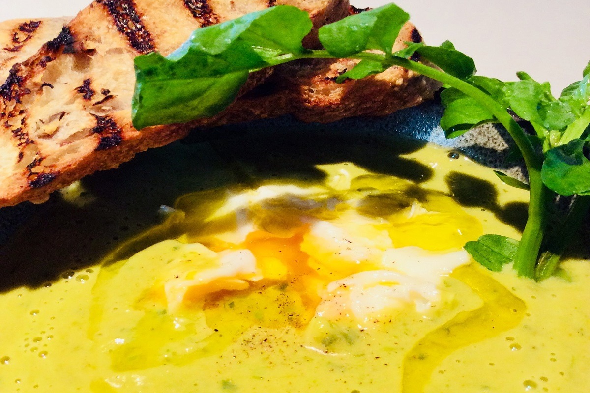 asparagus and cress soup with charred bread